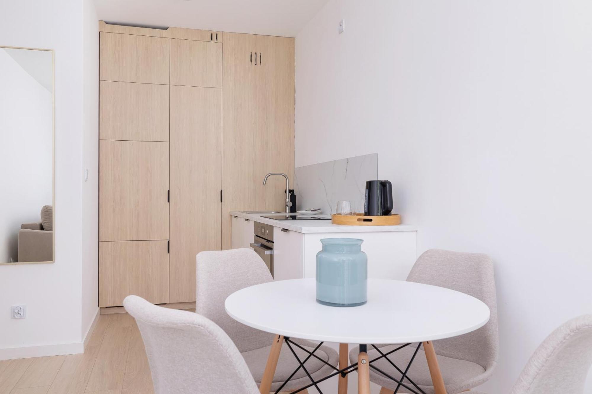 Krowoderska Apartment With Balcony Near City Center By Rent Like Home Krakow Exterior photo