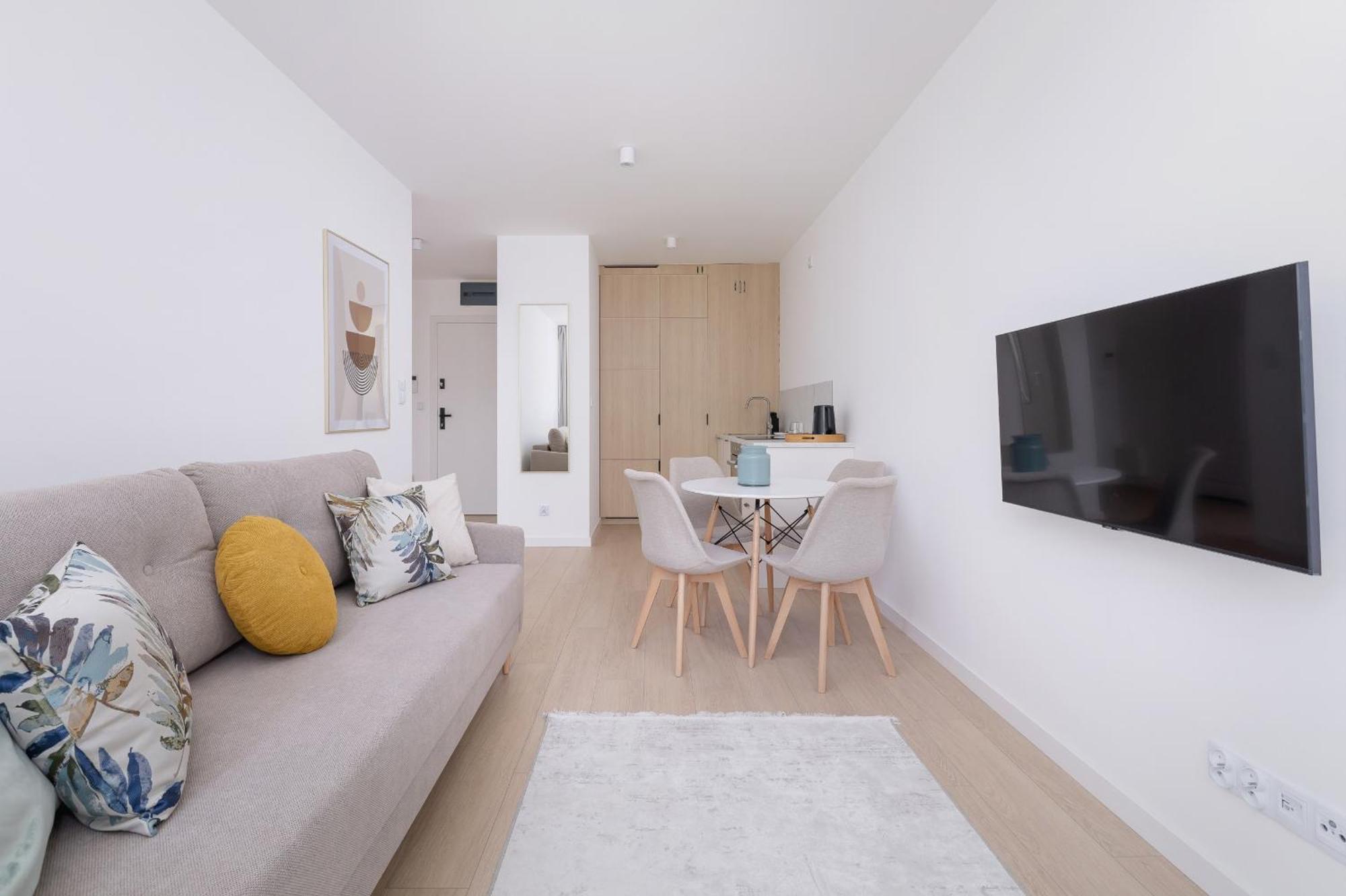 Krowoderska Apartment With Balcony Near City Center By Rent Like Home Krakow Exterior photo